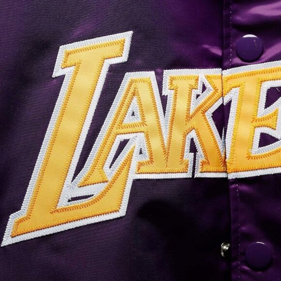 Mitchell & Ness Los Angeles Lakers Hardwood Classics Bomber Jacket Purple 2XL - Picture 2 of 2